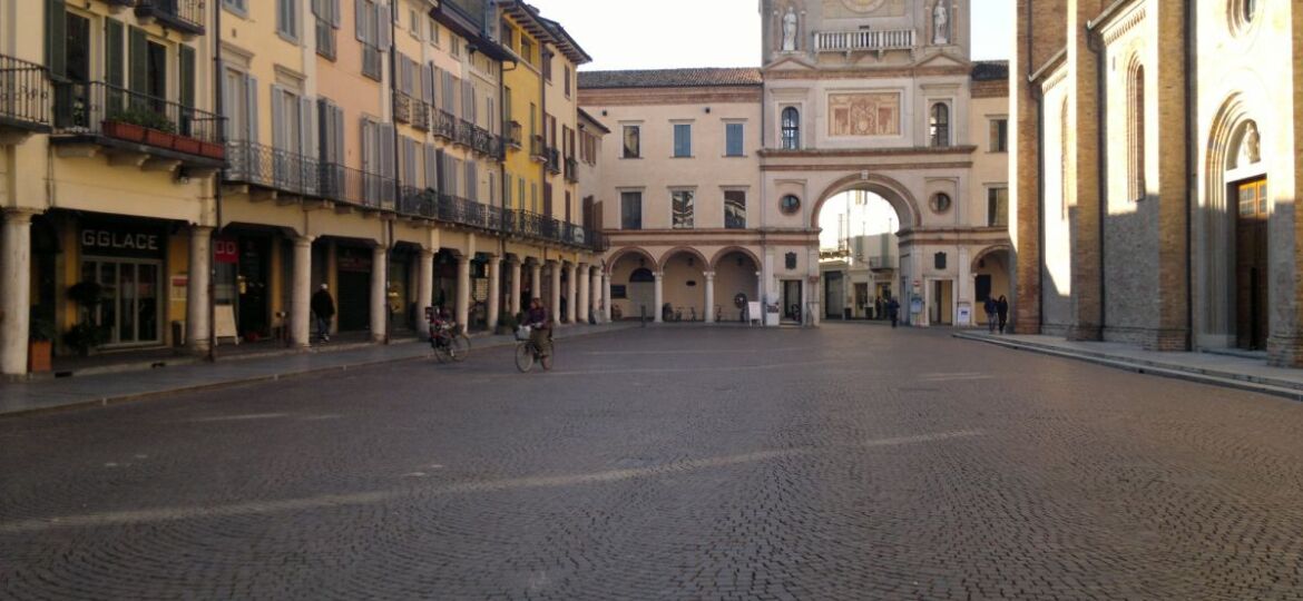 piazza_duomo_full_1460636141